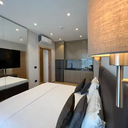 Coastline Luxury Ξενοδοχείο με διαμερίσματα 4*