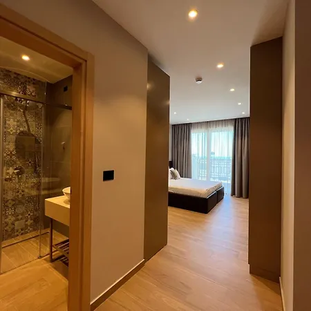 Ξενοδοχείο με διαμερίσματα Coastline Luxury Golem (Tirana)