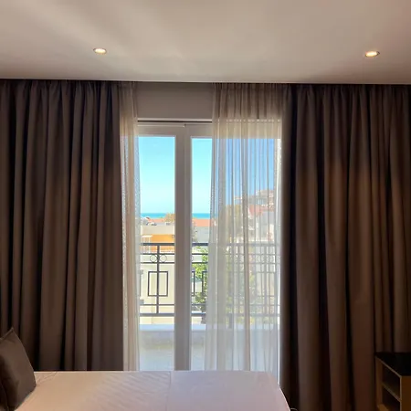 Coastline Luxury Golem (Tirana)