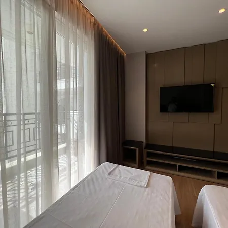 Ξενοδοχείο με διαμερίσματα Coastline Luxury