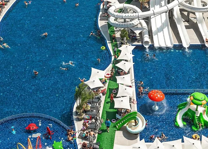 Coastline Luxury Aparthotel Golem (Tirana)