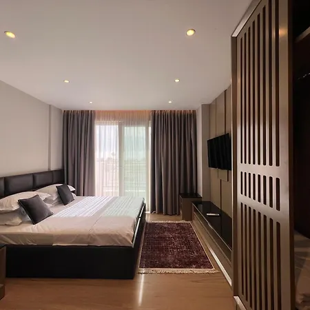 Coastline Luxury 4* Golem (Tirana)