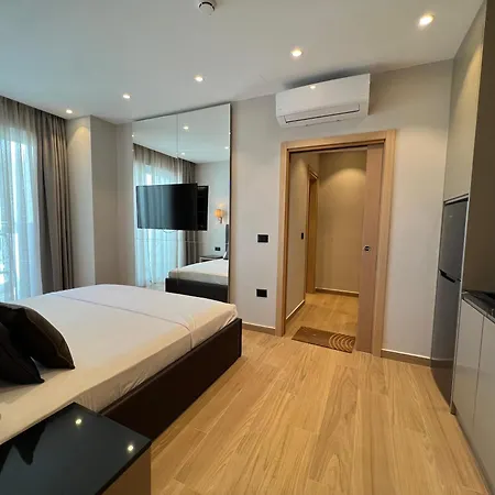 Coastline Luxury Apartmanhotel *