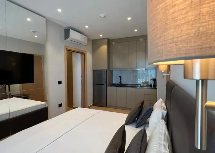 Coastline Luxury Aparthotel 4*