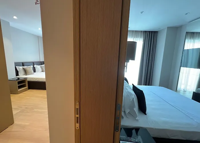 Coastline Luxury 4* Golem (Tirana)